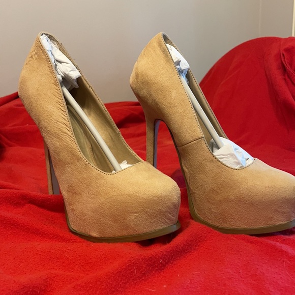 Tan Suede stilettos 5” heel - Picture 5 of 7